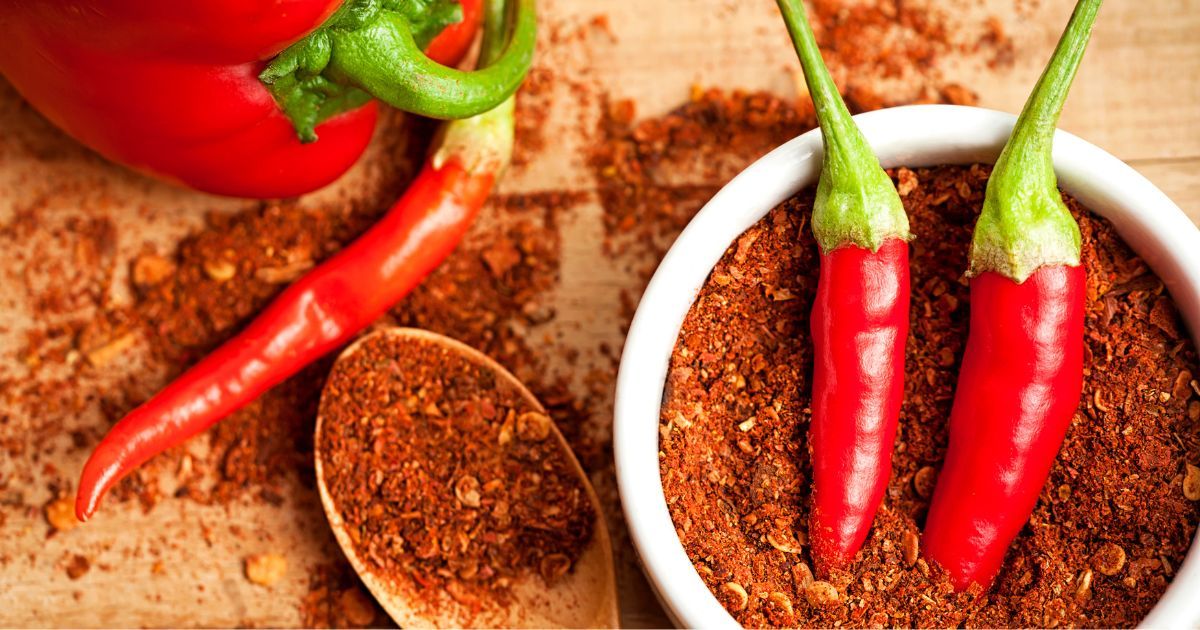 ground and whole cayenne pepper