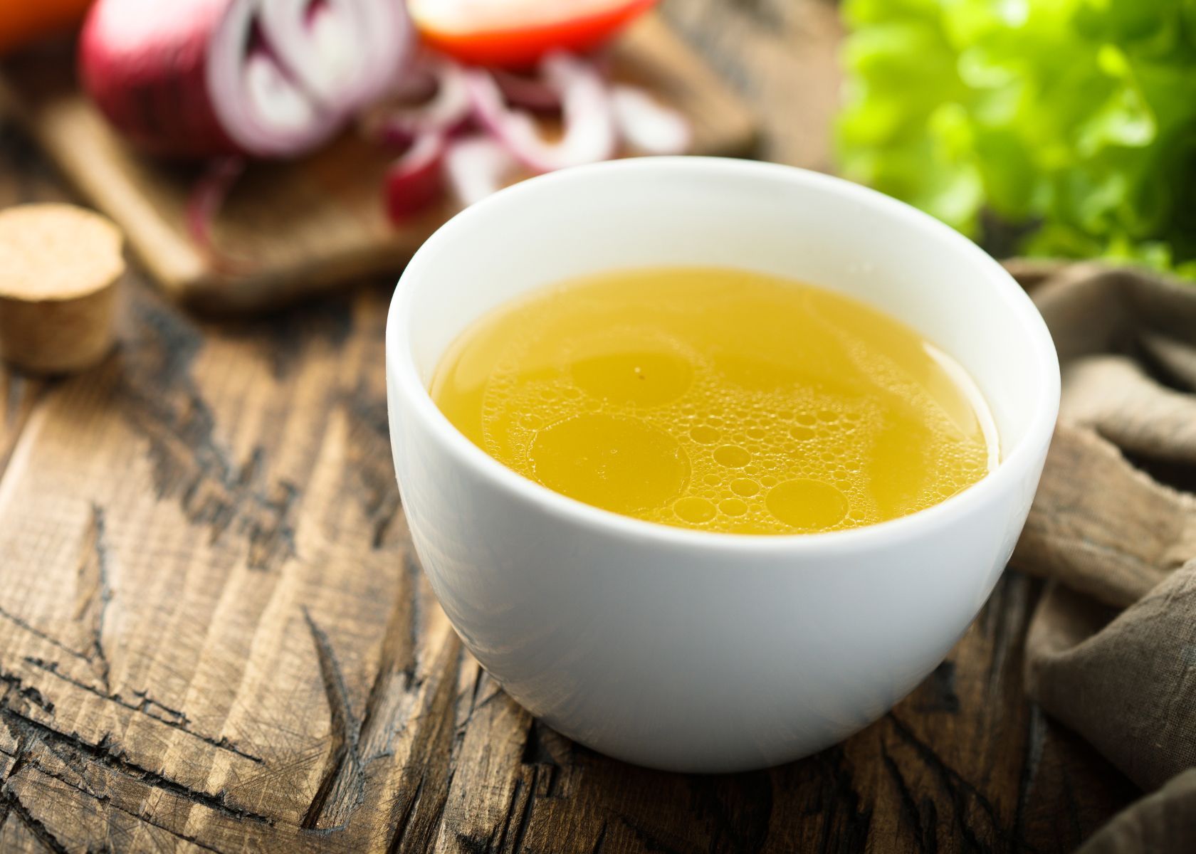 benefits-of-bone-broth-and-how-to-drink-it